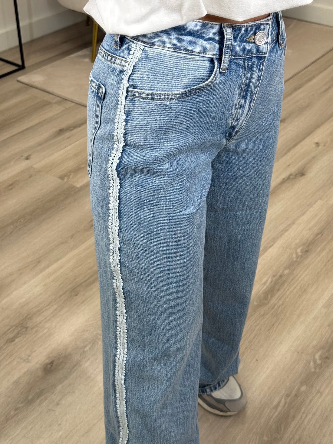 BLUE JEANS - STRETCH LACE STRIPED WIDE LEG JEANS